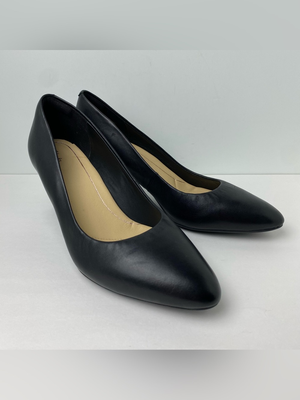 Clarks Calla Rose Leather Heels Womens 9.5 M Black 2.75" Heel Shoes